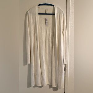 Chico’s long cardigan 🌺 off white. Brand New